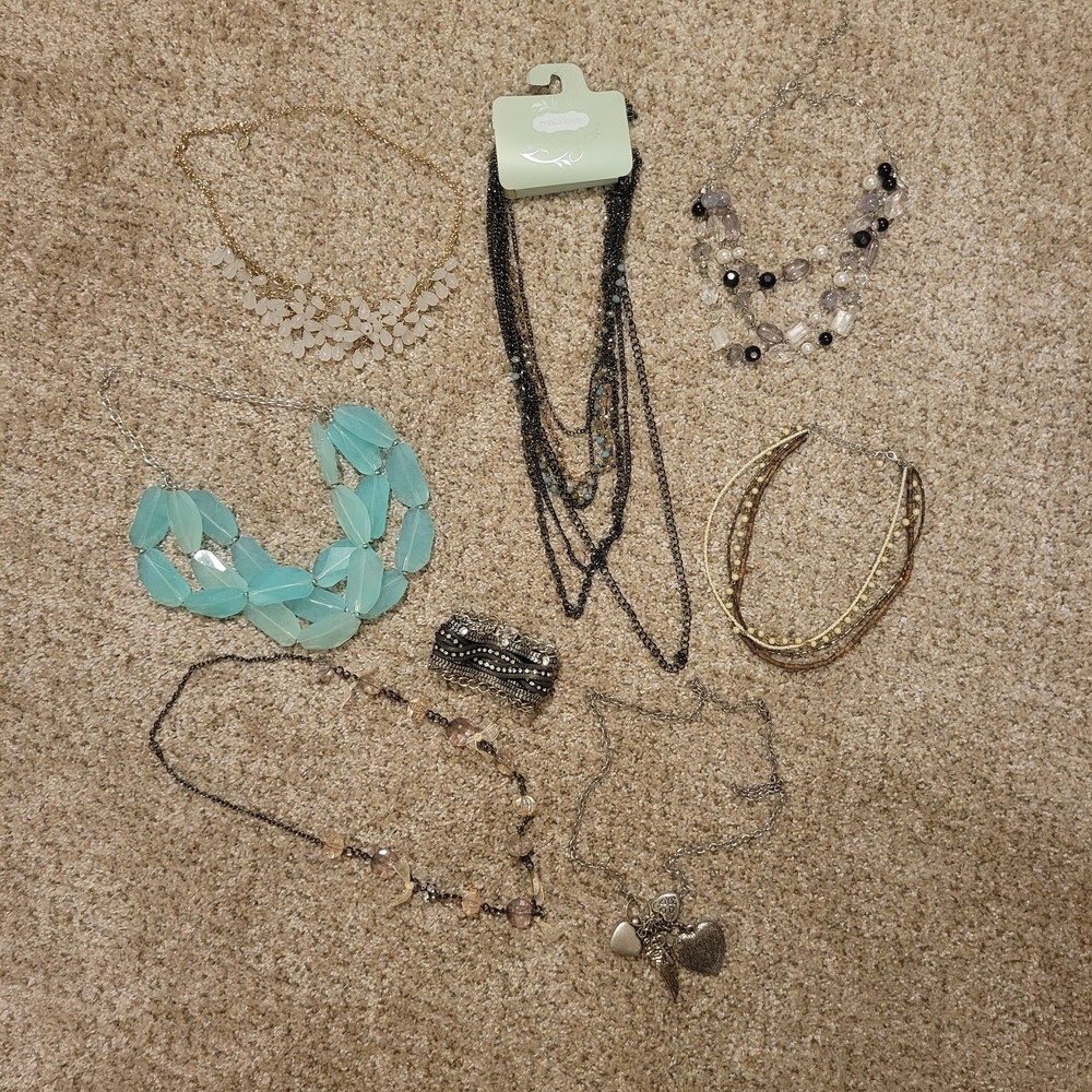 Necklace Set, 9 necklace, 1 bracelet
